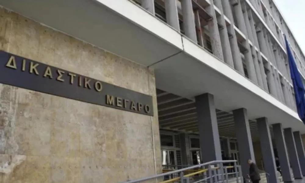 Θεσσαλονίκη: Δίωξη για ανθρωποκτονία με ενδεχόμενο δόλο στον ιδιοκτήτη των σκυλιών - Φιλικά και εκπαιδευμένα, υποστήριξε ο ίδιος
